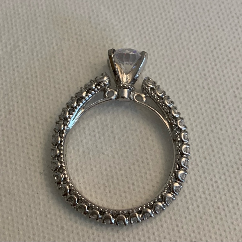 Metal Rings - Picture 6 of 9